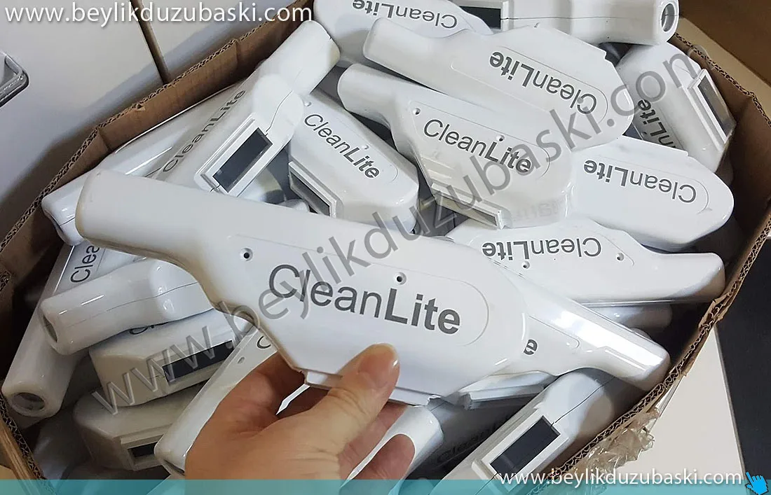 Lazer ile ürün markalama, firma logo baskılı, kalıcı markalama, lazer ile ürün üzerine baskı, isim ve logo baskısı yapılmaktadır, acil baskılarınızı bekleyip alabilirsiniz, adet ve baskı ebadına göre fiyat alınız, beylikdüzü lazer kesim ve markalama