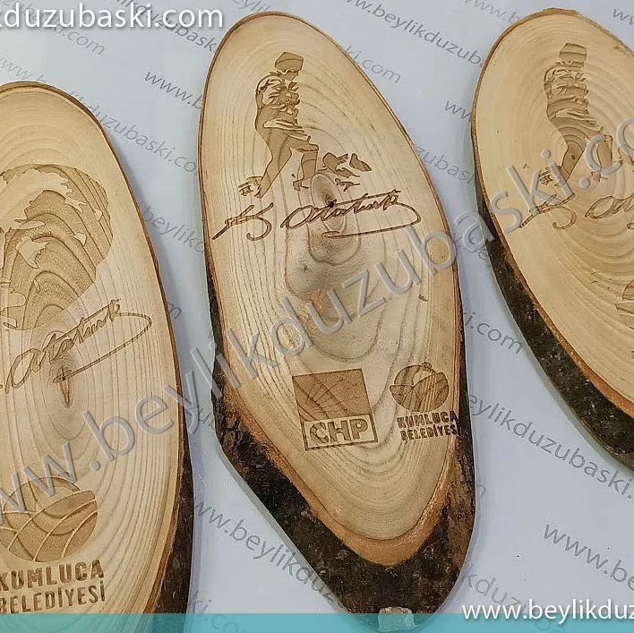 gerçek ahşap üzerine baskı, lazer ile kazıma baskı, kaliteli ahşap lazer kazıma, acil lazer kazıması, beylikdüzü lazer markalam, kütüğe lazer, atatürk resmi ve imzası lazer kazıma,