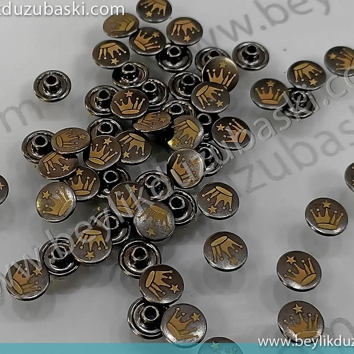 lazer ile düğme baskı, acil lazerle, baskı, numune baskı, metal üzerine baskı, acil baskı, kaliteli metal, çelik üzerine baskı, lazer baskı merkezi