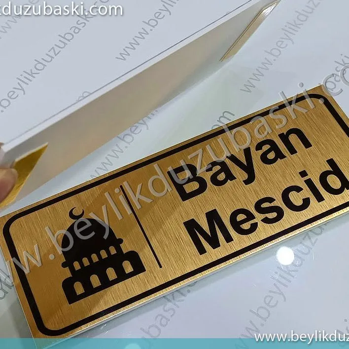 metal kapı isimliği, alüminyum kapı isimliği, sarı metal kapı tabelası, sarı prinç kapı isimliği, uygun fiyatlı metal kapı tabelası, acil kapı isimliği üretimi, mescid kapı tabelası
