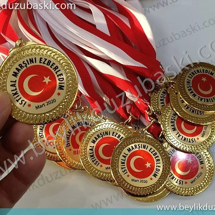 istiklal marşı, ezberleme, birincilik madalyası, ilkokul için madalya baskısı, bekle al, hızlı üretim, beylikdüzü acil madalya baskı