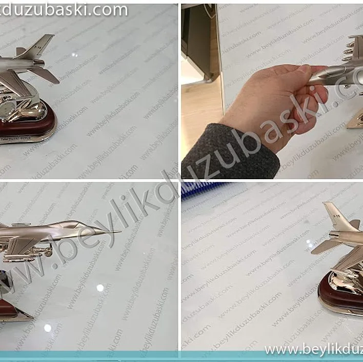 masa üzeri kullanım için, hediye ürün, f-16 uçak figürü, masa üzeri saatli isim baskılı, hediyelik ürünler