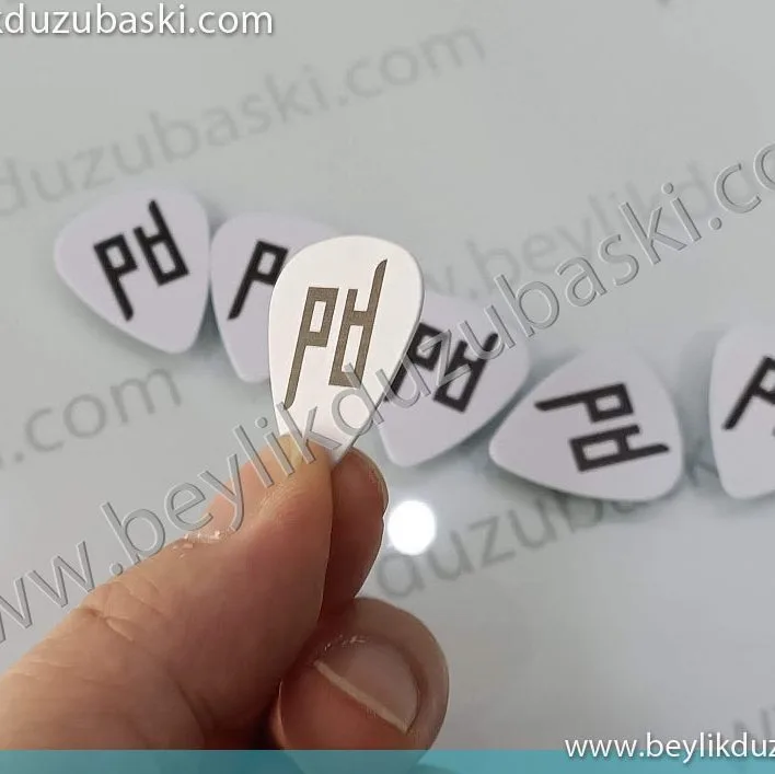 pena baskısı, kaliteli pena 0.7 mm kalınlıkta pena, renkli ve lazer baskı olarak mümkün, acil üretim, aynı gün kargo, beylikdüzü pena baskısı