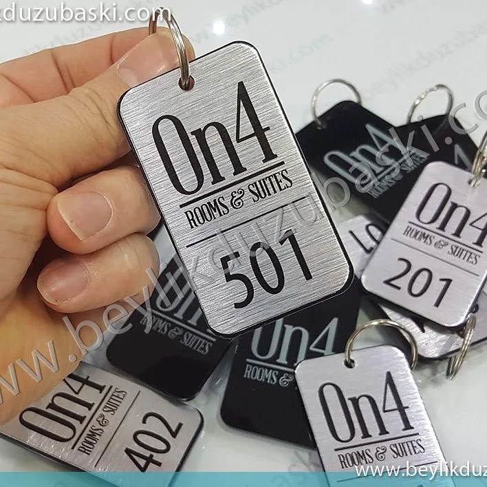otel odaları için, anahtarlık, kaliteli, plastik anahtarlık, misafirhane için, anahtarlık baskısı, altın ve gümüş, anahtarlık, plastik ve metal destekli ürün
