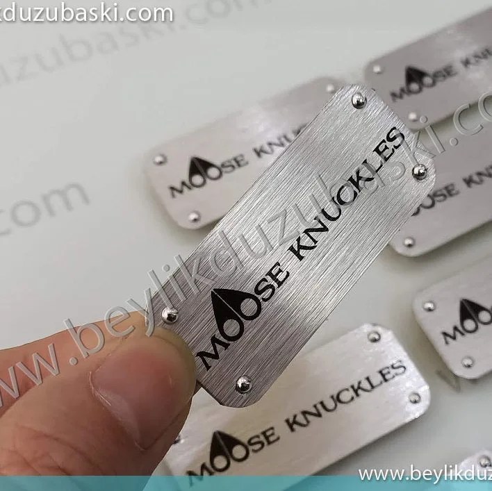 perçinli metal plaka, acil üretim, kaliteli baskı, türkiye metal etiket, üretim merkezi