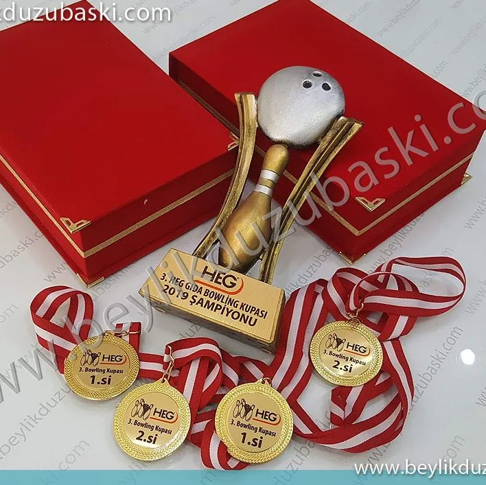 bowling kupası, bowling madalya, birincilik, kutulu ürünler, acil baskılı, stoktan teslim, yerli üretim, el boyaması, kupa plaket ve madalya üretimi