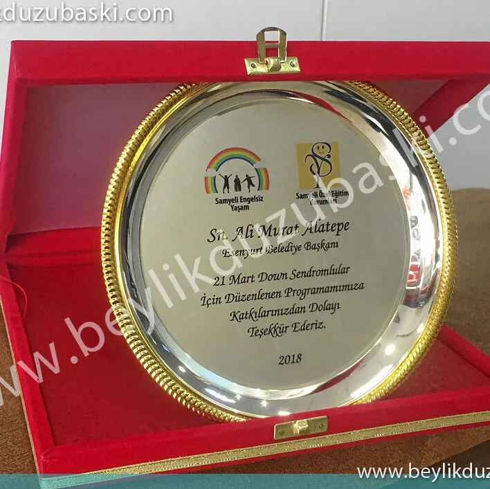 makam için, tabak baskı, görevli plaket, makam karşılama plaketi, tabak plaket, kutulu tabak plaket baskısı, kaliteli kupa plaket madalya baskısı
