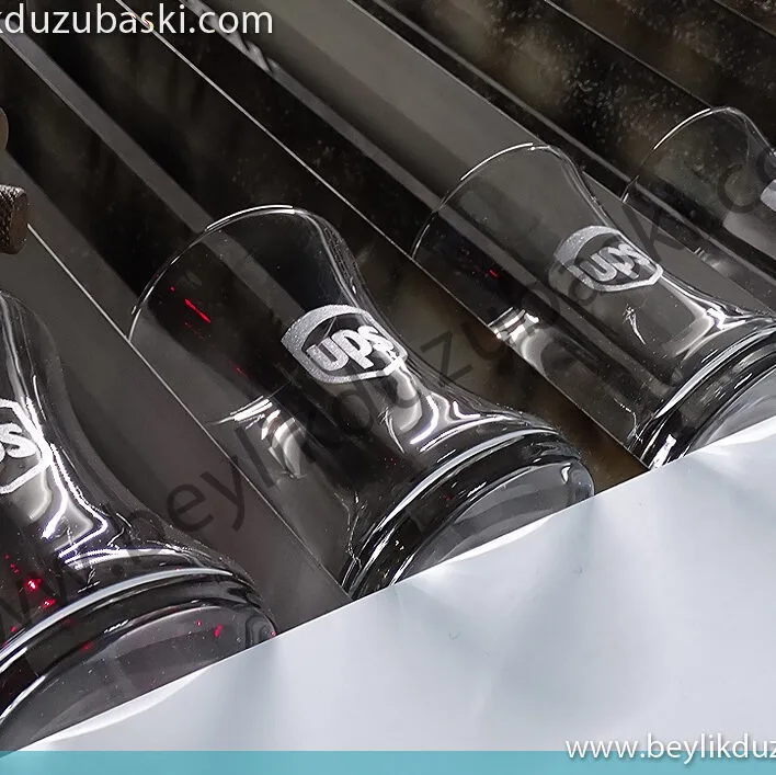 UPS kargo için, çay bardak baskısı, adetli ve az adetli baskılar yapılır, çıkmayan, yıpranmayan, uzun ömürlü, cam bardak baskı