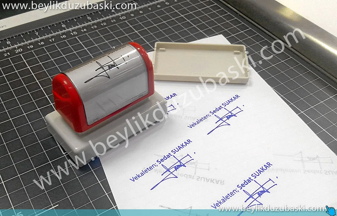 Kaşe, kaliteli kaşe, isim ve imza baskılı kaşe, şehir dışına gönderim, aynı gün kargo, gerçek imza ve yazı gibi kaşe, kaliteli kaşe, aynı gün gönderim Stamp, quality stamp, name and signature printed stamp, shipping abroad, same day shipping, real signature and stamp like text, quality stamp, same day shipping