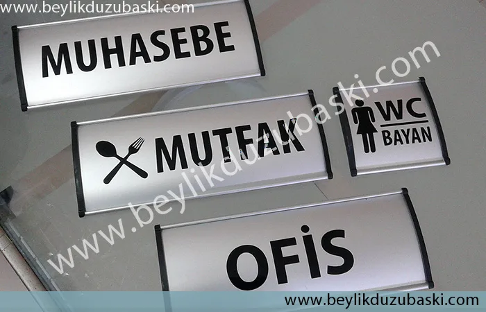 Alüminyum kapı tabelası