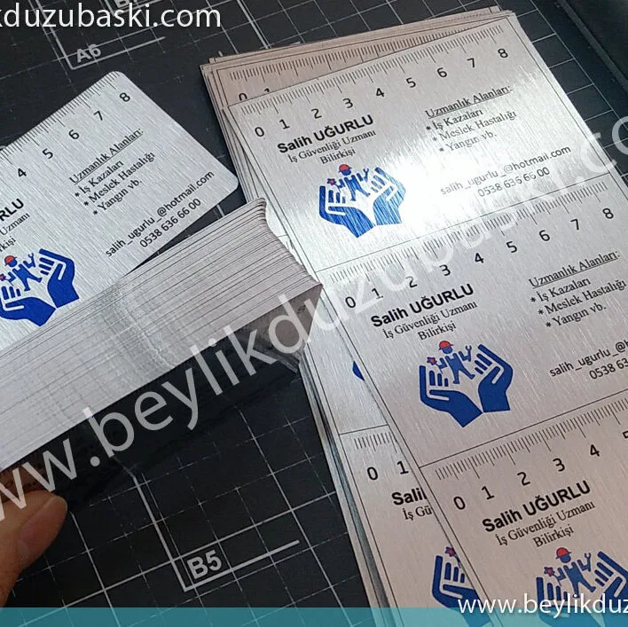 metal kartvizit, italya ya gönderilmiştir, arkası lazerle işlenmiştir, kaliteli hızlı üretim, metal kartvizit, alüminyum kartvizit, acil kartvizit