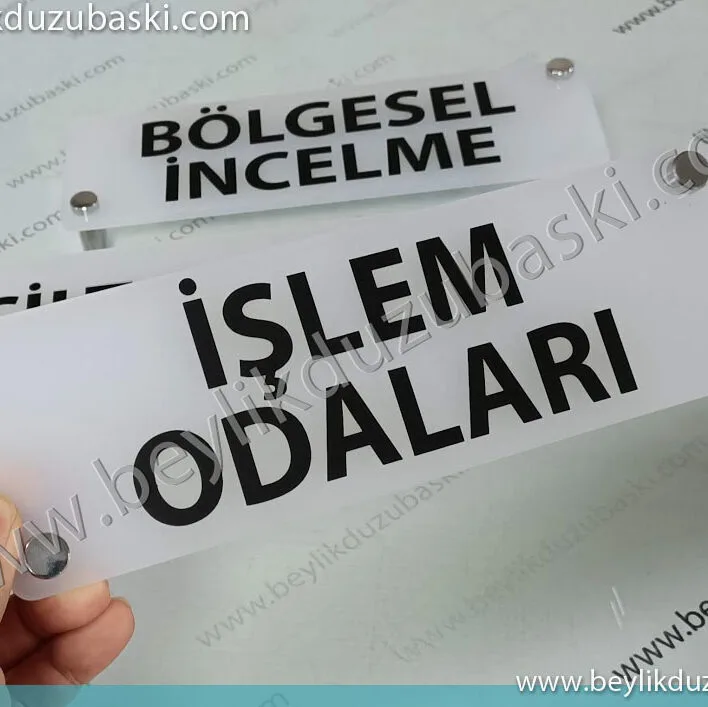 kapı tabelasi, isimlik, yönlendirme, şeffaf kapı isimlik, dekoratif vida yönlendirme, tabela