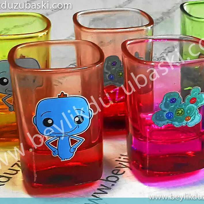 shot bardak baskılı, acil shot bardak baskısı yapılır, kalıcı çıkmayan kaliteli shot bardak, aynı gün kargo yapılır