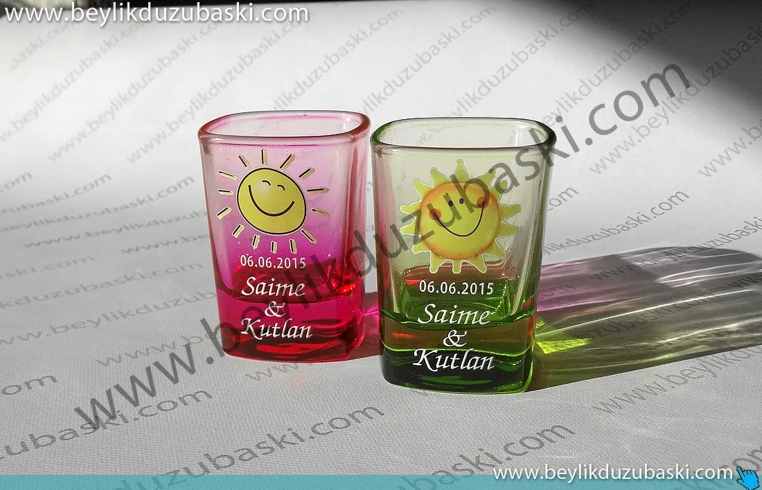 shot bardak baskılı, acil shot bardak baskısı yapılır, kalıcı çıkmayan kaliteli shot bardak, aynı gün kargo yapılır