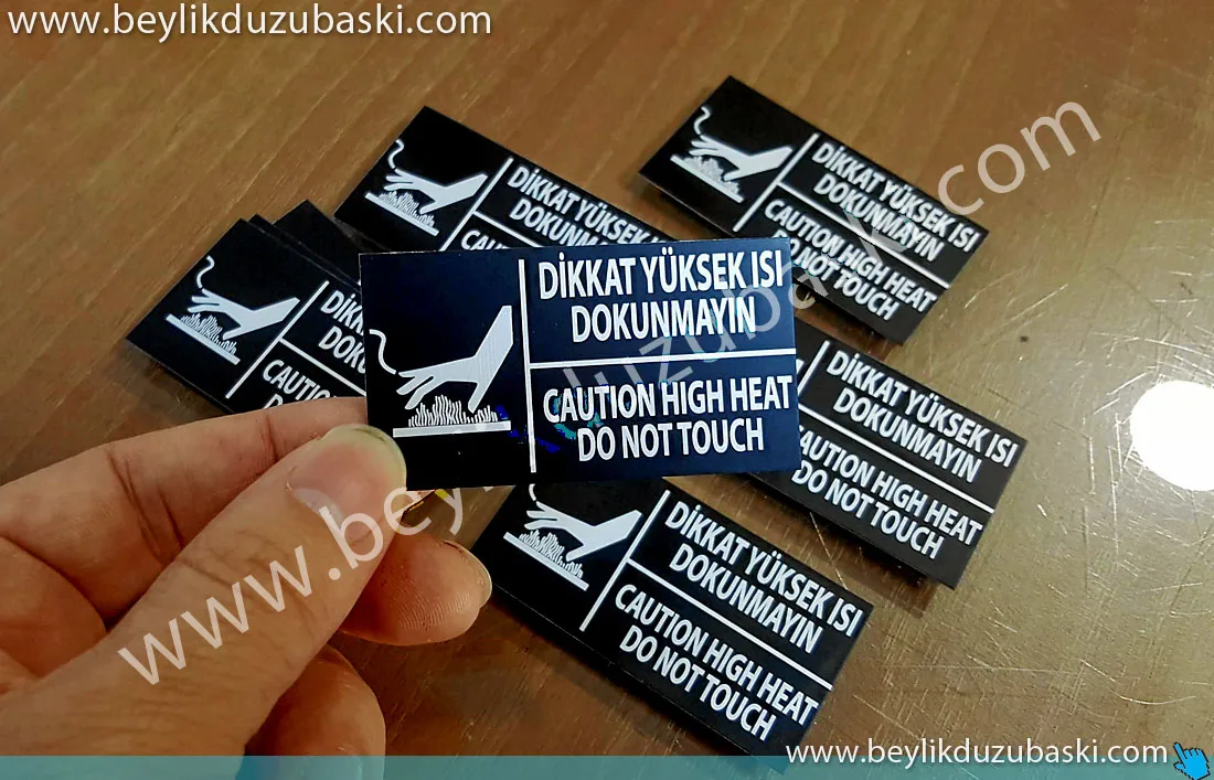 Sıcak yüzey, için üretilmiş, dış mekan, dayanıklı, 30 yıl dayanımlı, 2000 derece üzeri dayanıklılık, kalıcı, uyarı levhası, kaliteli metal, alüminyum, metal plaka imalatı, ısı dayanımlı tabela, sıcak yüzey tabela