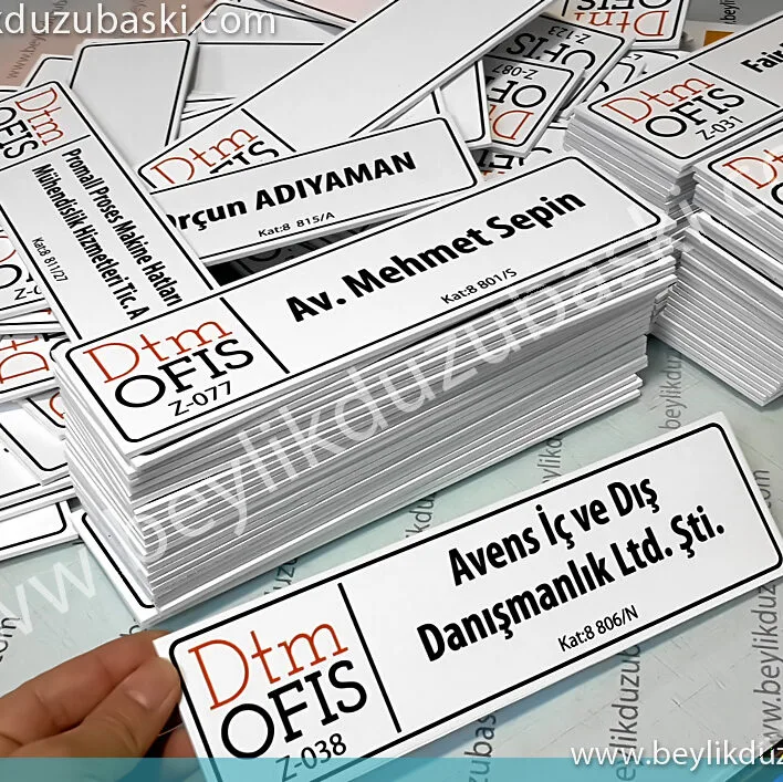 3 mm decota plastic material, affordable, suitable for production in quantity, door sign, cheap door nameplate, production in desired size and quantity, beylikdüzü door sign