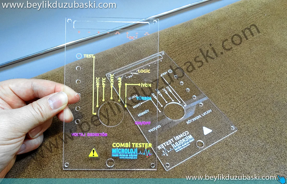 Dekoratif vidalı kapı tabelası, şeffaf cam kapı tabelası