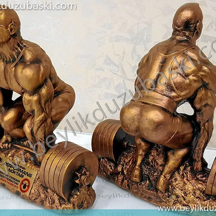 Halter ve vücut geliştirme ile ilgilenen sporcular için tasarlandı, birincilik kupası, ödül plaket yada bir etkinlikte ödül olarak verilebilir, el yapımı, el boyaması ürün, 22x22 cm ebadında ürün