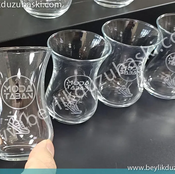 moda taban, cam bardak, çay bardağı baskı, çay bardağına, çıkmaz, kazınmaz, silinmez, lazer baskı, bulaşık makinada yıkanır, bardak baskı dahil fiyat