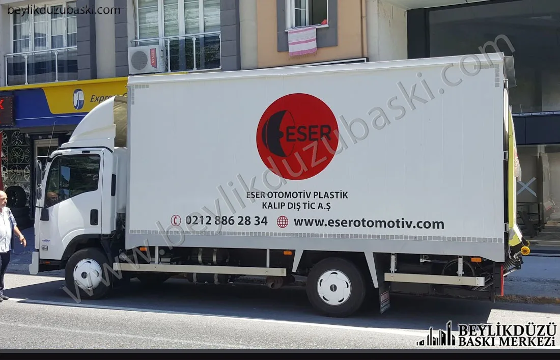 kamyon kasası üzerine logo, kamyon kasa giydirme, kamyonet kasa reklam baskısı, dorse üzerine logo ve yazı baskıları