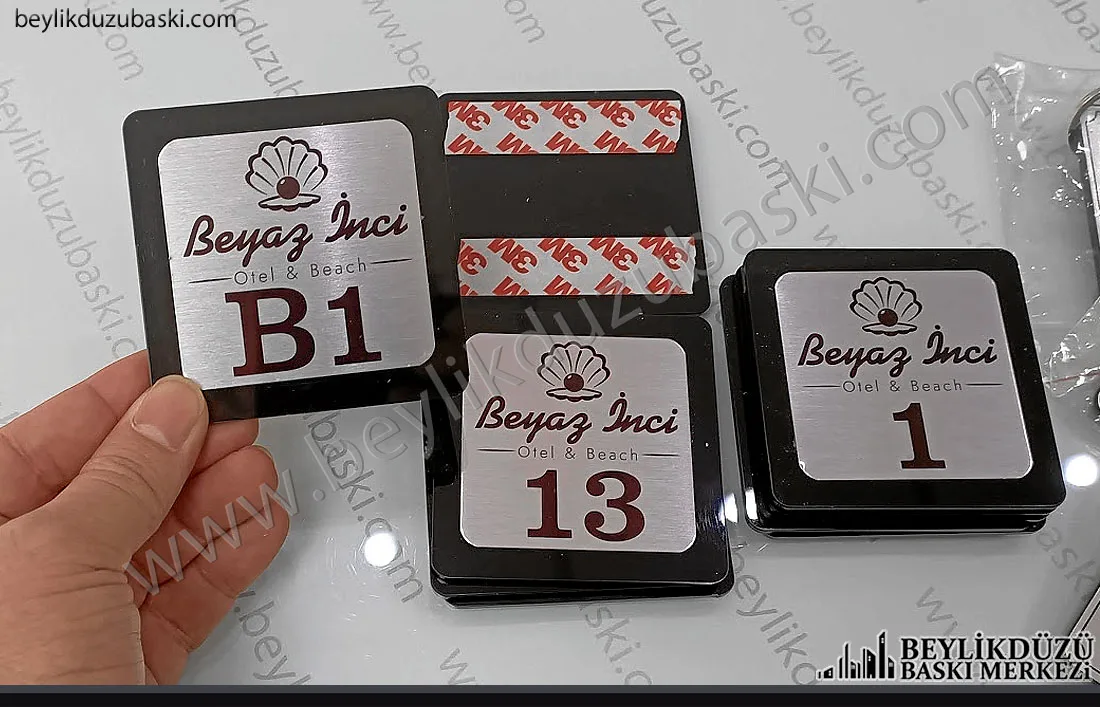 otel kapı numarası, butik otel kapı numara baskısı, metal ve pleksi kalıcı ürün, butik otel, apart oteller için kapı numarası