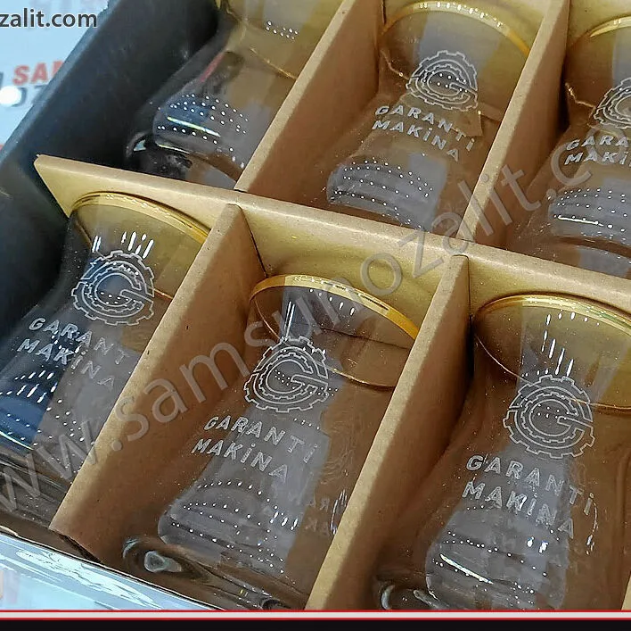 bardak baskısı, cam bardak baskıları, bardak üzerine baskı, adetli baskılar, az adetli baskılar, yapılır, sadece baskı işleri yapılır, ürünü müşteri gönderir, lazer ile baskı, çıkmaz kazınmaz baskı, acil üretim, aynı gün gönderim, baskılarını bekleyip alabilirsin, acil baskı merkezi, hızlı baskı, ileri baskı teknolojileri, istanbul cam baskı, lazer baskı