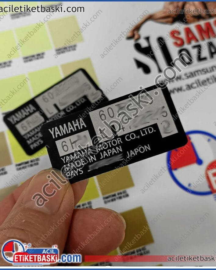 yamaha, 60 Beygir, tekne motor etiketi, sürat motor, dıştan takma motor etiket baskısı, aslına uygun, paslanmaz alüminyum, tasarım desteği, yönetmeliğe uygun, aslına uygun revizyon, liman denetimine uygun, etiket üretim, imalat baskı