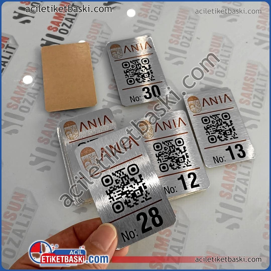 Paslanmaz Metal QR Kod Etiketi – Masa Menü Etiketi, Arkası Bantlı